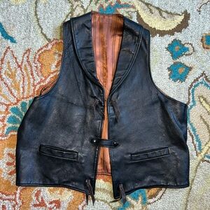 Vintage 70s Black Leather Motorcycle Vest Kauf & Co. Providence R.I. Size 42